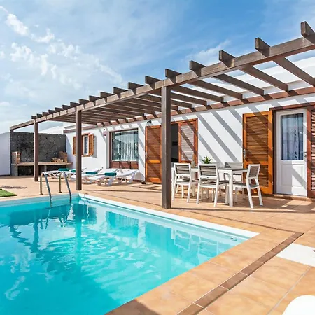 Strelitzia Private Pool By Pvl