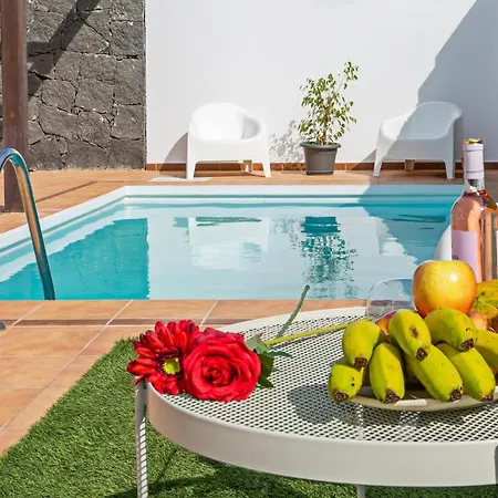 Strelitzia Private Pool By Pvl Villa