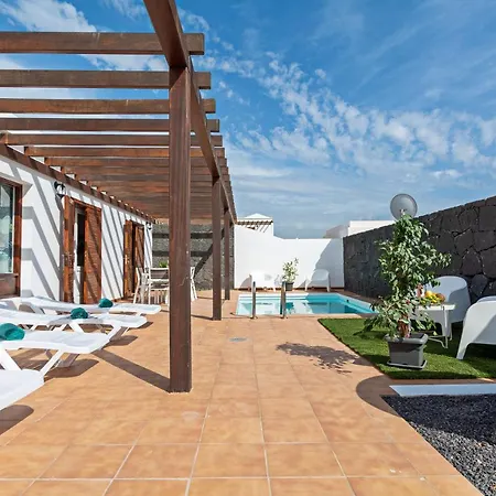 Strelitzia Private Pool By Pvl *
